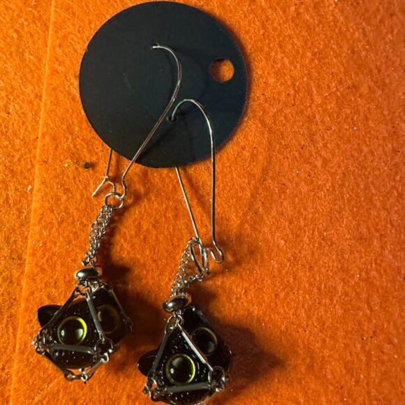 Caged Animal Earrings - Picture 3 of 3